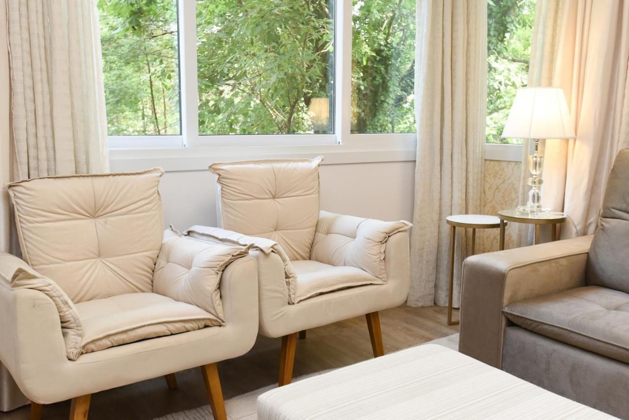 Rosa Apartamento Bernhard Wollff * Gramado